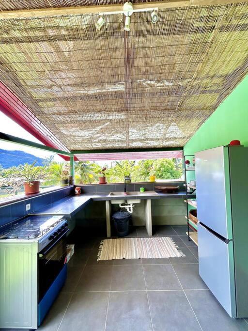 Mooz Lodge, The Local Discovery Afareaitu Екстер'єр фото