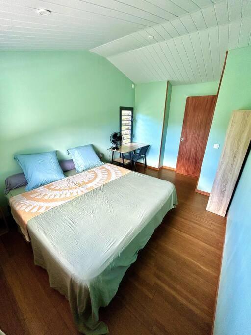 Mooz Lodge, The Local Discovery Afareaitu Екстер'єр фото