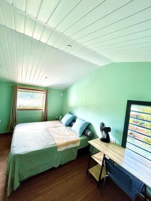 Mooz Lodge, The Local Discovery Afareaitu Екстер'єр фото
